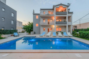 Apartments Maestral